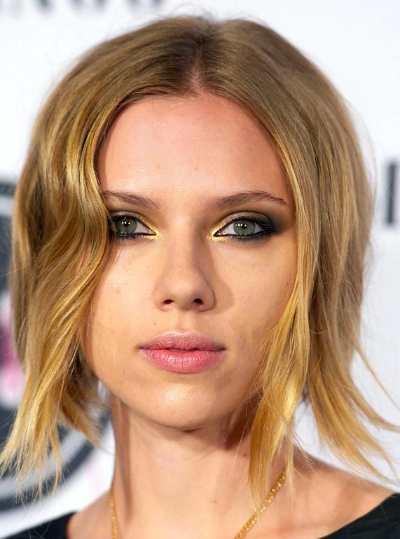 scarlett johansson eyes