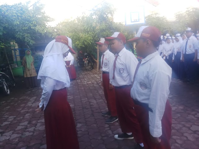 “Ajarkan Untuk Menghargai Prestasi Dan Ajak Siswa Untuk Pengembangan Karakter“