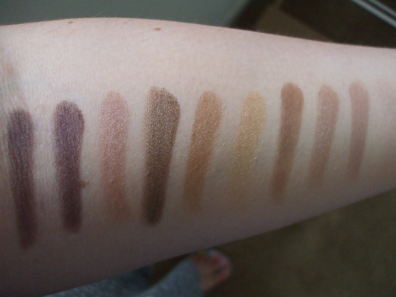 Forever 21 Love & Beauty 10 Natural Eyeshadow Palette - Naked Dupe?