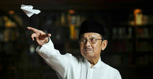 Gambar B.J. Habibie