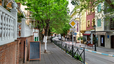 Caminando por las calles de Lanjarón