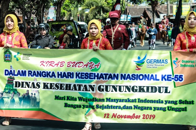 Kirab Budaya Dalam Rangka Hari Kesehatan Nasional