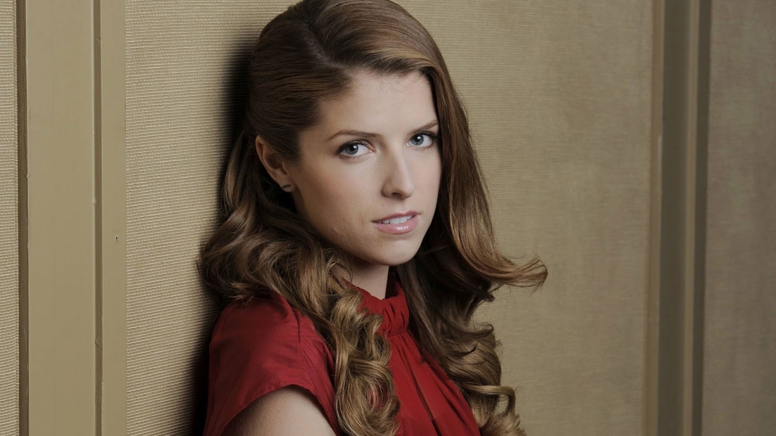 Anna Kendrick HD Images and Wallpapers - Hollywood Actress