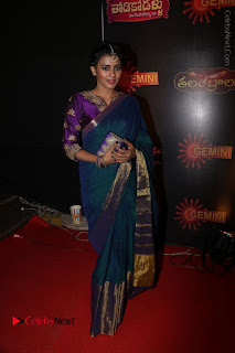 Actress Hebha Patel Stills in Green Silk Saree at Gemini TV Puraskaralu 2016 Event  0077.JPG