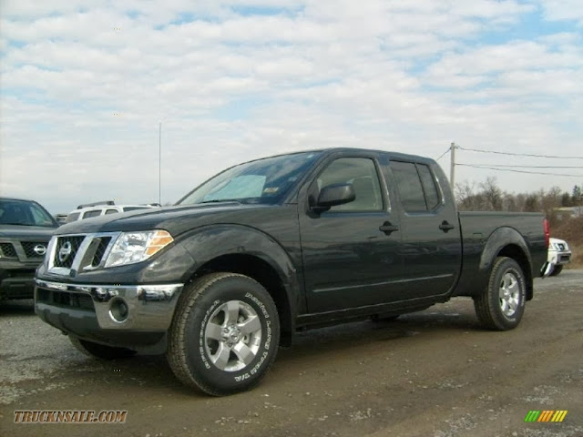 Nissan Frontier SV Crew