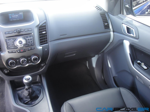 Ford Ranger XLT Cabine Dupla 2.5 Flex - interior