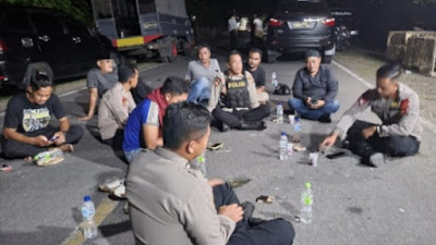 Personil Polres Dompu Dibawah Pimpinan AKBP Iwan Hidayat ,S.I.K.Berhasil Amankan Situasi di Hu'u