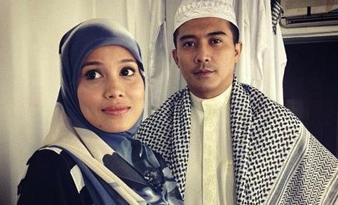 NADIYA NISSA CIUM MANJA DAHI AARON AZIZ....