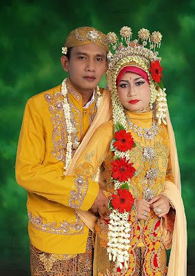 traditional wedding dresses