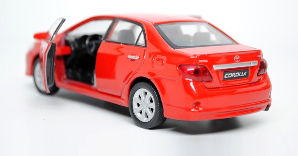 Miniatur mobil kaskus  Toyota Corolla Red  JUAL DIECAST 