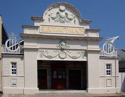 The Electric Palace, Harwich. ©2006 Arthur Loosley