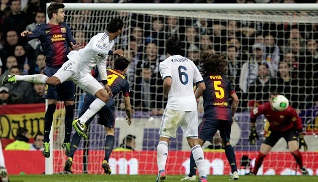 Raphael Varane equalises the score with a header on the 81st minute.