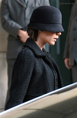 Victoria Beckham Leaves the Berkeley Hotel in London, Victoria Beckham Leaves the Berkeley Hotel in London pics, Victoria Beckham Leaves the Berkeley Hotel in London photo, Victoria Beckham Leaves the Berkeley Hotel in London picture, Victoria Beckham Leaves the Berkeley Hotel in London sexy pics, Victoria Beckham Leaves the Berkeley Hotel in London sexy photo, Victoria Beckham Leaves the Berkeley Hotel in London sexy picture