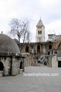 Israel Travel Guide - Christian Holy Sites: Church of the Holy Sepulchre, Church of the Resurrection, كنيسة القيامة