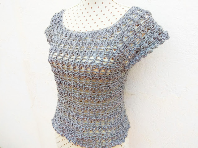 1 - Crochet Imagen Blusa gris para mujer a crochet y ganchillo Majovel Crochet facil sencillo bareta paso a paso DIY puntada punto