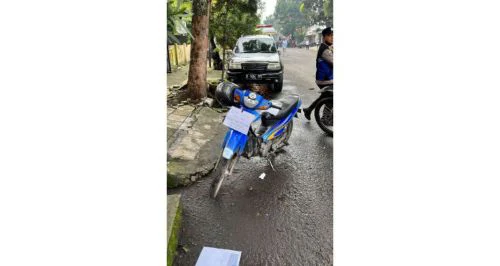 Ledakan Bom di Polsek Astana Anyar, Ada Motor dan Kertas Bertuliskan "KUHP, HUKUM. Syirik/Kafir. Perangi Para Penegak Hukum Setan. Q.S 9:29"