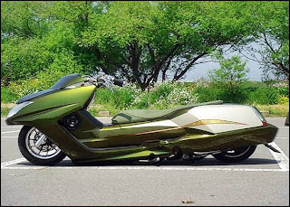 Customized scooters @ auto world show