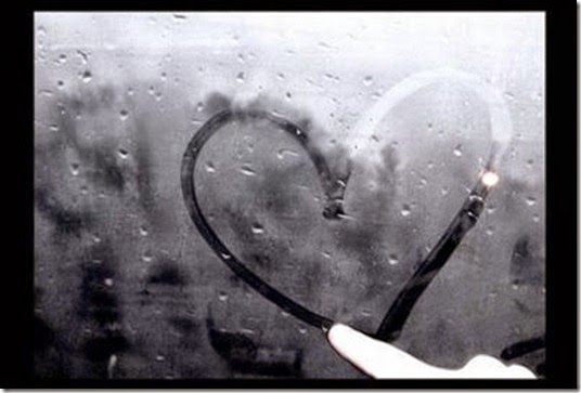LoveIs_Lonely