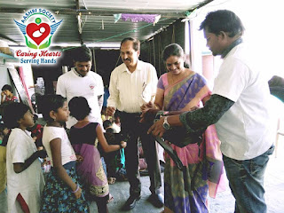 aashri-society-bags-and-blankets-distribution-in-orphan-home 