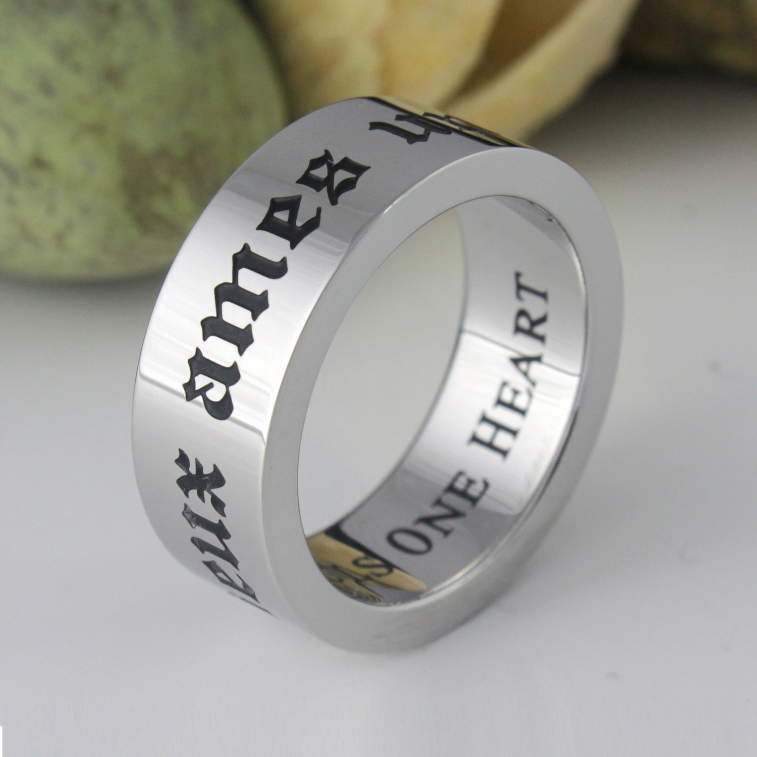 Choose engraved promise rings for men