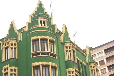 Gijón, Modernismo, edificio calle La Merced 27