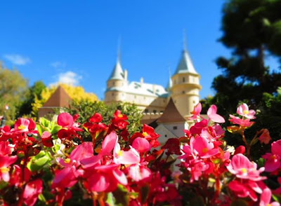 Cockington Green Gardens - Canberra Australia