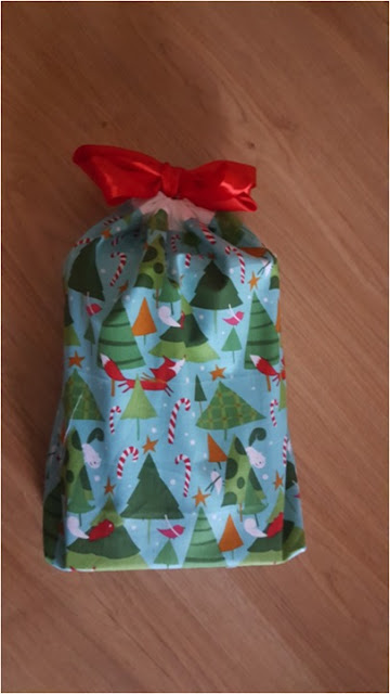 How to: Christmas drawstring gift bag