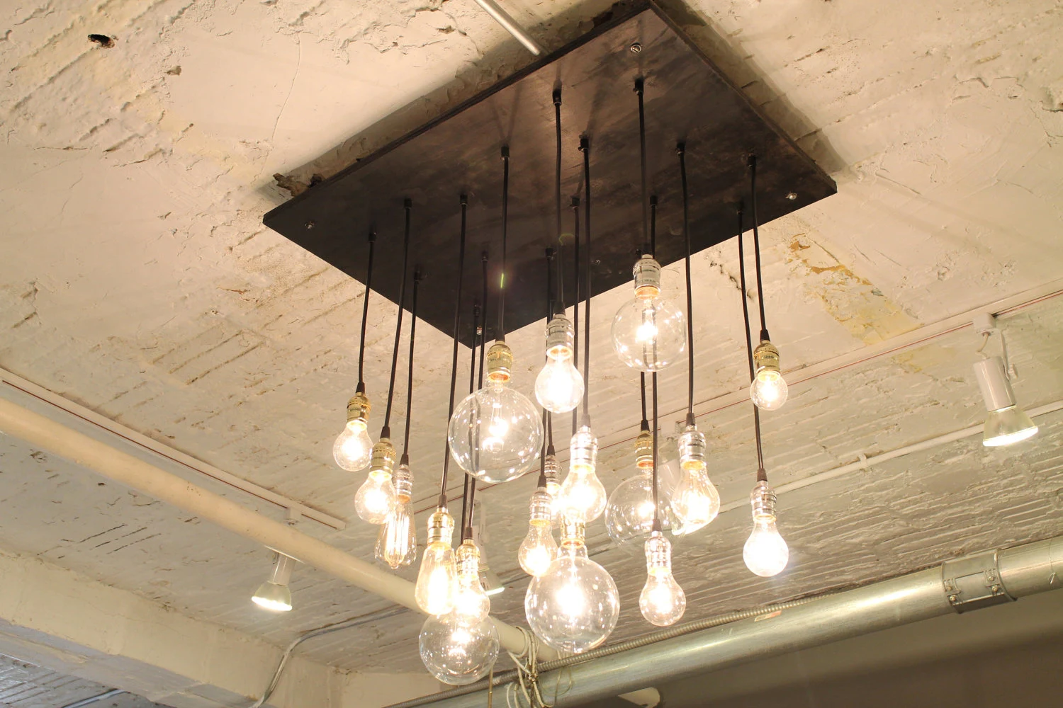 20 Unconventional Handmade Industrial Lighting Designs You Can DIY 11