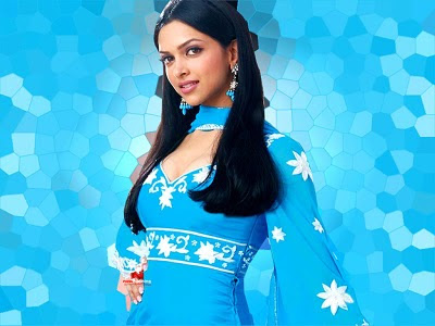 14. Deepika Padukone Hairstyle And Dress