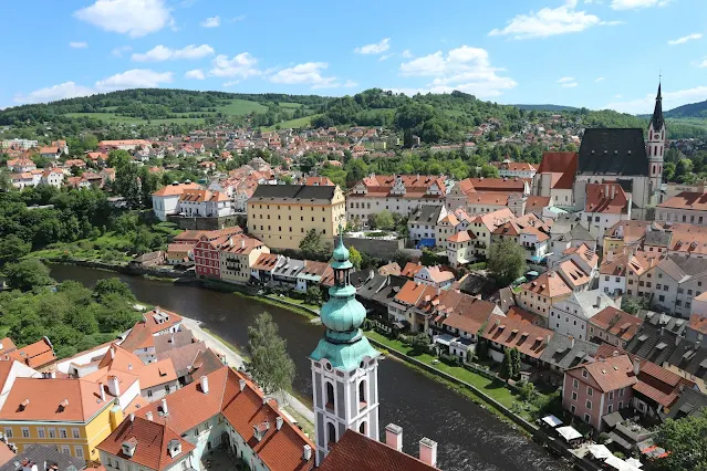 Discover the Czech Republic's hidden gems with this comprehensive travel guide. Explore Prague's enchanting architecture, visit fairytale towns like Český Krumlov, indulge in spa retreats in Karlovy Vary, and uncover the historical treasures of Kutná Hora. Get valuable travel tips and advice for an unforgettable journey through the heart of Europe.