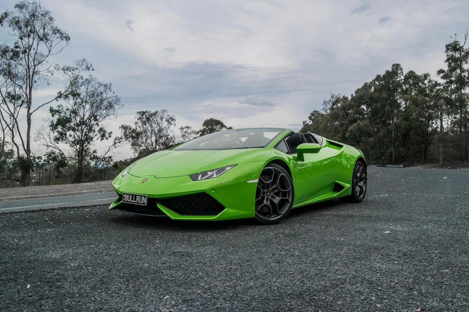 Lamborghini Huracan LP610-4 Spyder 2016 thực sự là lựa chọn phá cách cho dân mê siêu xe