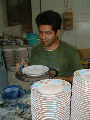 Tradicional Porcelana iraniana de Maybod Morvarid