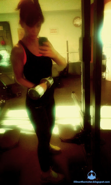 Lili Summer Fitness Selfie