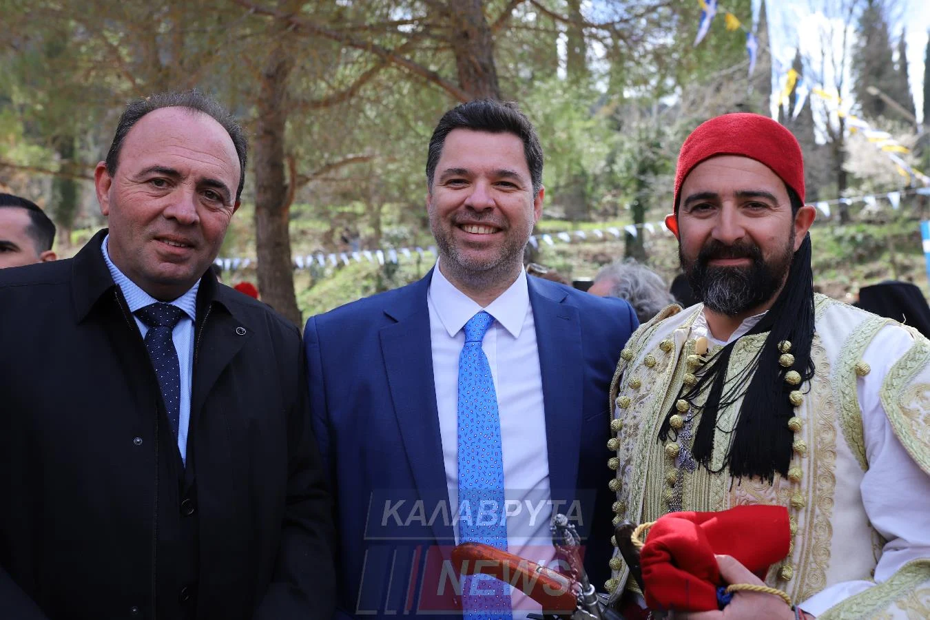 Μονή Αγίας Λαύρας: Έγινε η αναπαράσταση της ορκωμοσίας των αγωνιστών του ’21 – Χιλιάδες κόσμου – Φωτό