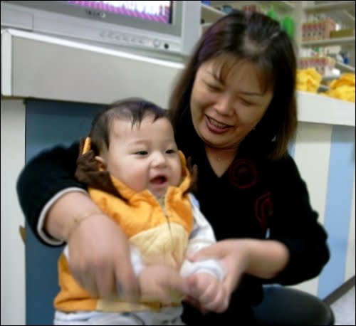我媽跟我兒子玩得很開心