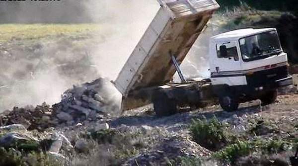 I Carabinieri Forestali sul Gargano scovano e sequestrano discariche illecite di rifiuti,  indagate 15 persone e blocco di mezzi