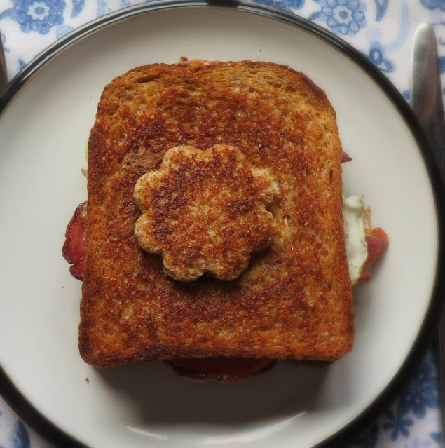 Grilled Egg in a Hat Breakfast Sandwich