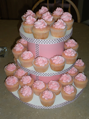 baby shower cupcakes. Baby Shower and Pink Cupcakes