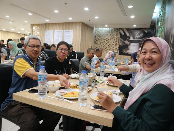 Bunga Matahari Di Lopburi - Menikmati Keindahan Hamparan Bunga Matahari di Taman ... - Kali ini lokasinya di lopburi, tidak jauh dari bangkok, hanya.
