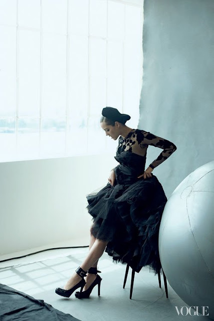 Marion-Cotillard-Covers-Vogue-August-2012