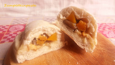 Mini calzoni con zucca, funghi e provola