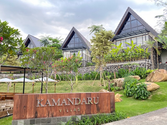 kamandaru villas taman dayu