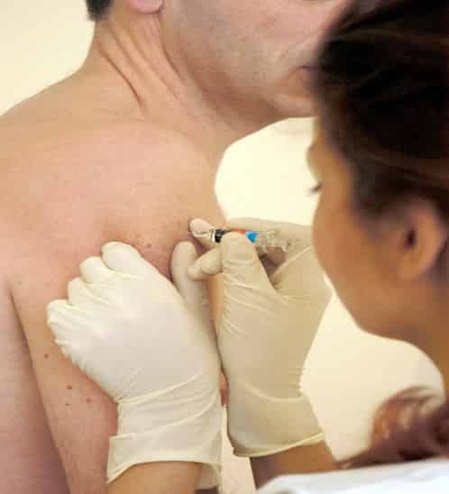  As vacinas COVID-19 contêm microchips 