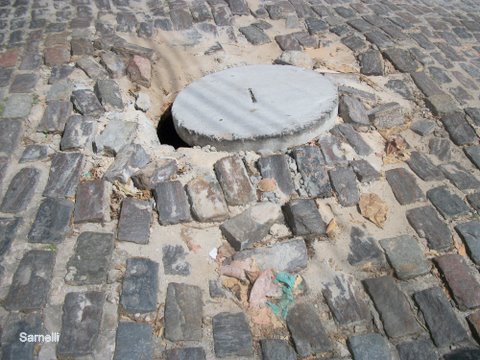 Moradores reclamam do calçamento da Rua Ilhéus