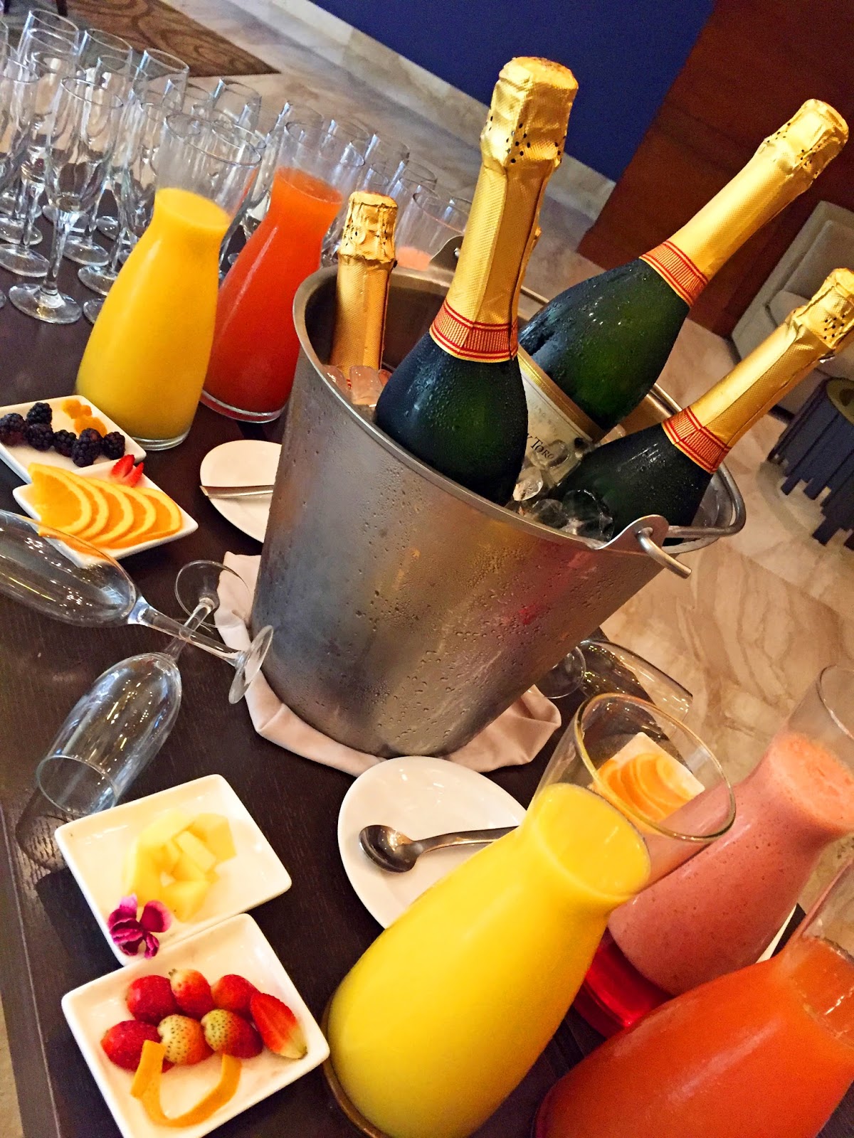 Enjoy your brunch with some delicious mimosas!