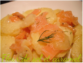 Salade de pommes de terre tiède au saumon fumé