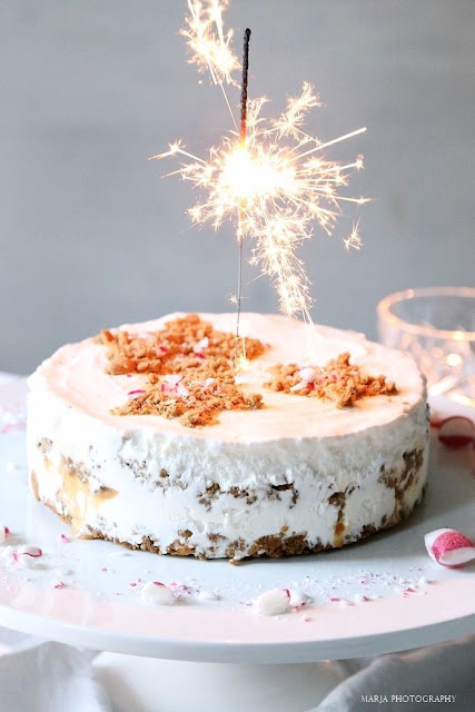 Ice Cream Cake for Christmas