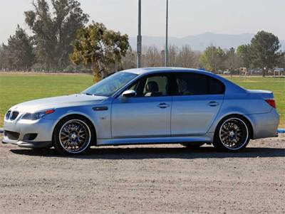 Although the technical characteristics BMW M5 announce 250 mph 