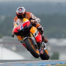 Sesi Latihan Motogp Prancis Stoner Masih Tercepat [ www.BlogApaAja.com ]