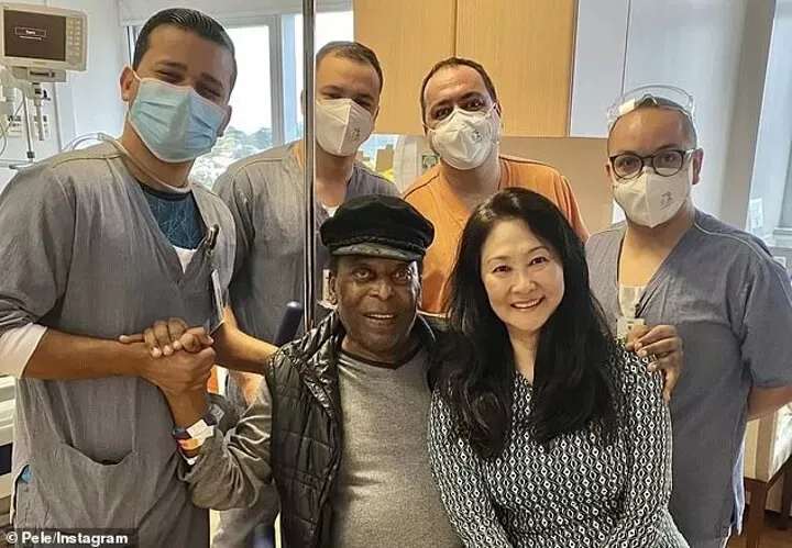 Pele leaves hospital after recovering from operation to remove a tumour